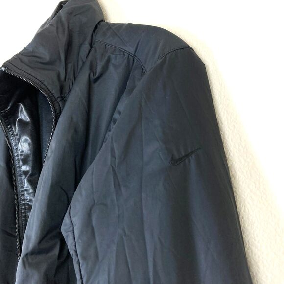 Nike Women’s Reversible Padded Jacket Size M Black Medium Weight Full Zip - Picture 6 of 8